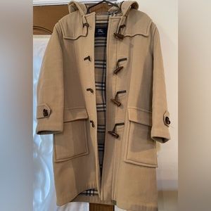 Burberry Long Trench Wool CoAt in Excellent Condition, please see measurement